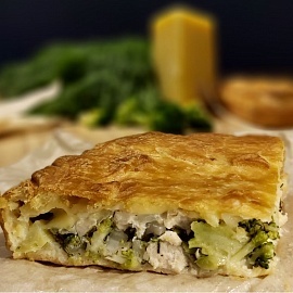 Пирог с брокколи и курицей