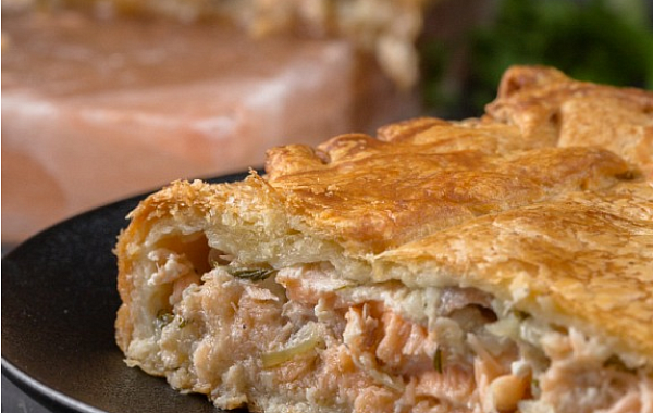 пирог с горбушей в сливочном соусе