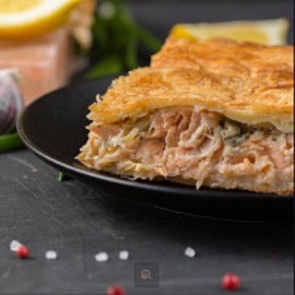пирог с семгой и кижучем